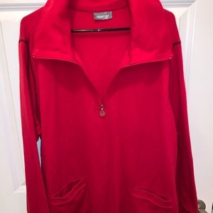Men red quarter zip up